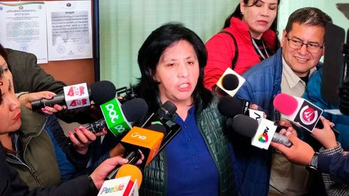 Diputada anuncia ch’alla pese a  prohibición en la Asamblea  Legislativa
