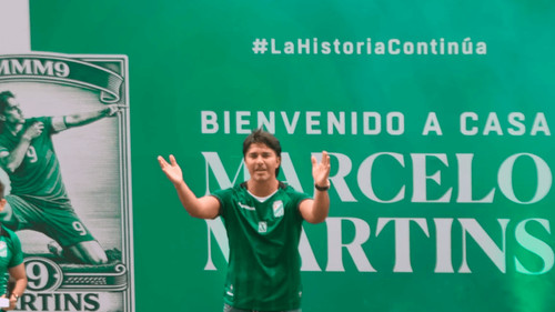 ¡A lo europeo! Marcelo Martins fue presentado por Oriente ante una multitud en el Tahuichi