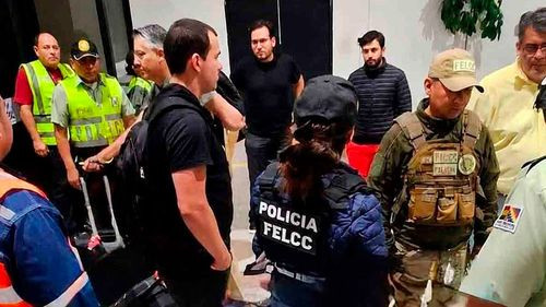 Hallan cuatro maletas con oro no declarado en Viru Viru; un hombre fue aprehendido