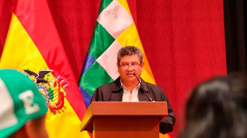 Viceministro reconoce crisis educativa y atribuye causas a la pandemia y otros factores