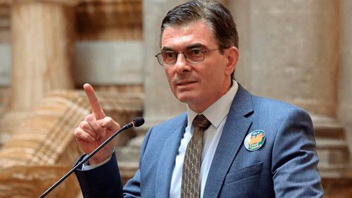 Presidente Paz lamenta que su exasesor Fernando Cerimedo no haya retribuido su confianza