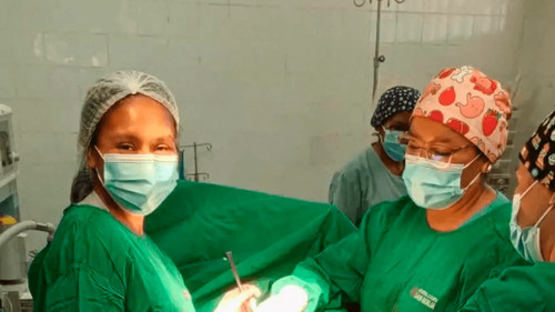 Nace en San Borja un bebé de 6,85 kilos mediante una cesárea de emergencia