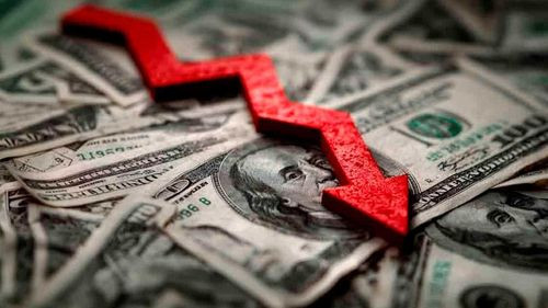 Dólar paralelo registra leve baja este lunes por la tarde