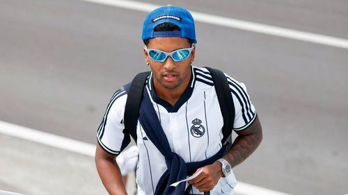 Los dos mundos de Rodrygo en el  Real Madrid