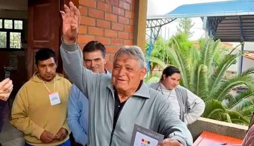 Jaime Paz Zamora destaca el espíritu democrático de la población tarijeña