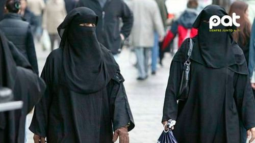 Proponen sancionar con hasta 3.000 euros a quienes usen velo integral en Italia