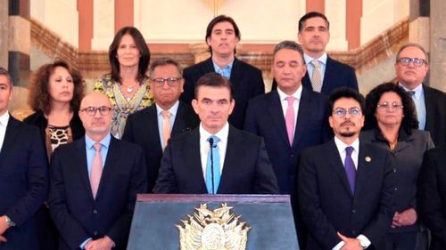 Gobierno reúne ministros para agilizar gestión pública