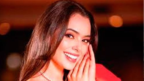 Vanessa Hayes será proclamada  reina de la comparsa Peligrosas  en octubre