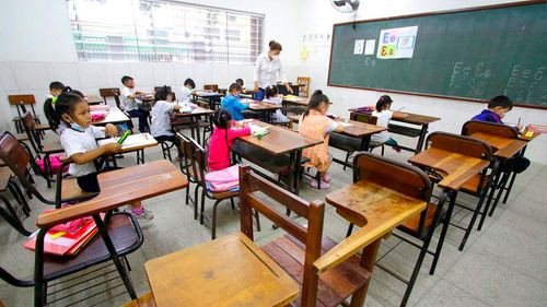 Bajan las temperaturas en santa  cruz justo en el reinicio de clases:  autoridades piden vacunar a los  niños ante el brote de sarampión