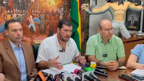 Cívicos exigen explicación por la falta de combustible y déficit en YPFB