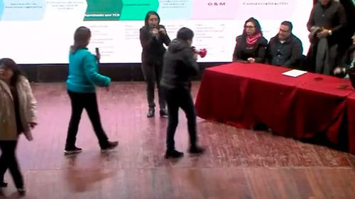 Diálogo por el litio en Potosí inicia con incidentes y tensión