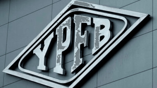 «Caso crudo»: Justicia dicta detención preventiva para analista de YPFB por presunto sobreprecio