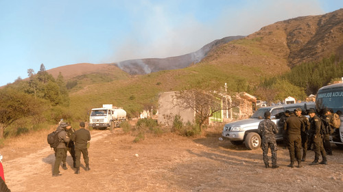 Viceministro alerta que incendio en la serranía del Sama se encuentra fuera de control