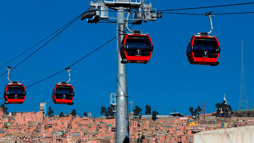 Presidente Paz anuncia estudios para dos nuevas líneas de Mi Teleférico en La Paz y El Alto