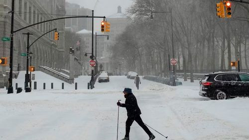 Ola de frío deja muertos y apagones en EEUU