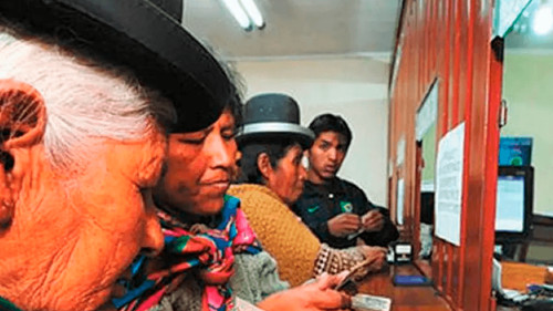 ¿Habrá o no Bs 500? El Gobierno aclara el futuro de la Renta Dignidad