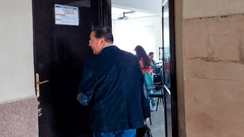 Arce responde a crítica: “¿Cómo puede enseñar Economía alguien que dejó en quiebra a Bolivia?”