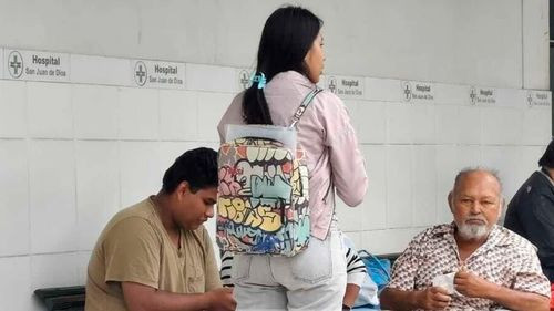 Dos paros del sector salud afectan la atención en hospitales cruceños