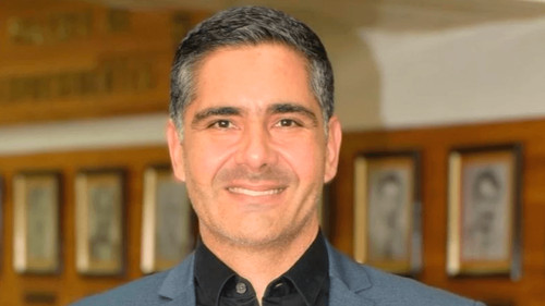 Óscar Mario Justiniano asume como ministro de Medio Ambiente y marca acercamiento del Gobierno con el sector empresarial