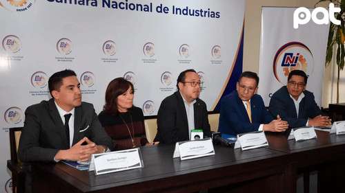Industriales impulsan el Corredor Bioceánico con Chile