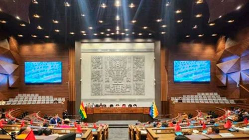 Diputados convocan sesión para discutir ley del debate electoral, excluyendo créditos externos