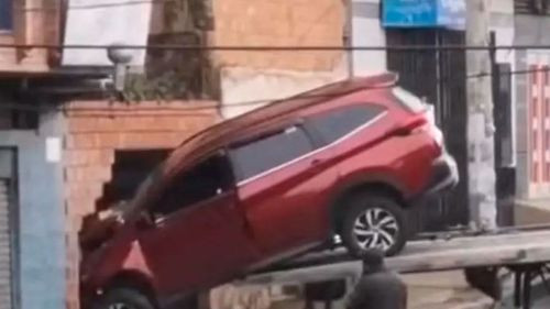 Trágico accidente en la paz deja una persona muerta y daños en vivienda