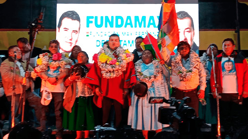 Organizaciones proclaman a Jhonny Fernández como candidato presidencial en La Paz