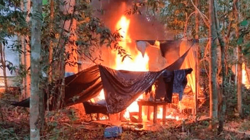 Destruyen megalaboratorio de cocaína en el trópico de Cochabamba
