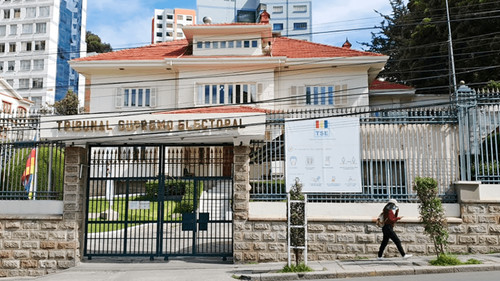 Tahuichi advierte que el Frente Para la Victoria corre riesgo de perder su personería jurídica