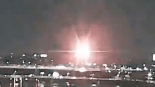  Tragedia aérea en Washington: avión y helicóptero colisionan en pleno vuelo