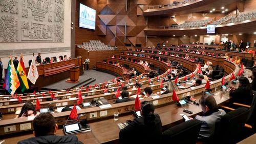 Edmand Lara convoca a interpelación contra el ministro de hidrocarburos por la calidad de la gasolina